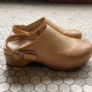 Dansko Berry Slip on Mules size 37